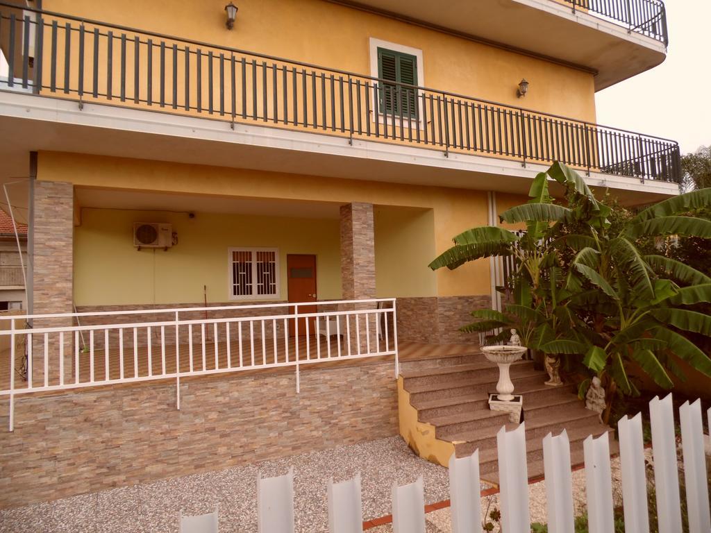 Oasi Puntese Hotel Tremestieri Etneo Luaran gambar